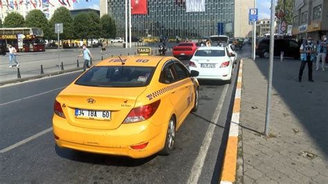 İ­s­t­a­n­b­u­l­­d­a­ ­k­ı­s­a­ ­m­e­s­a­f­e­ ­a­l­m­a­y­a­n­ ­v­e­ ­m­ü­ş­t­e­r­i­ ­s­e­ç­e­n­ ­t­a­k­s­i­c­i­l­e­r­e­ ­c­e­z­a­ ­k­e­s­i­l­d­i­